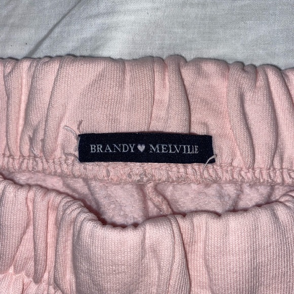BRANDY MELVILLE ROSA SWEATPANTS - Picture 4 of 4